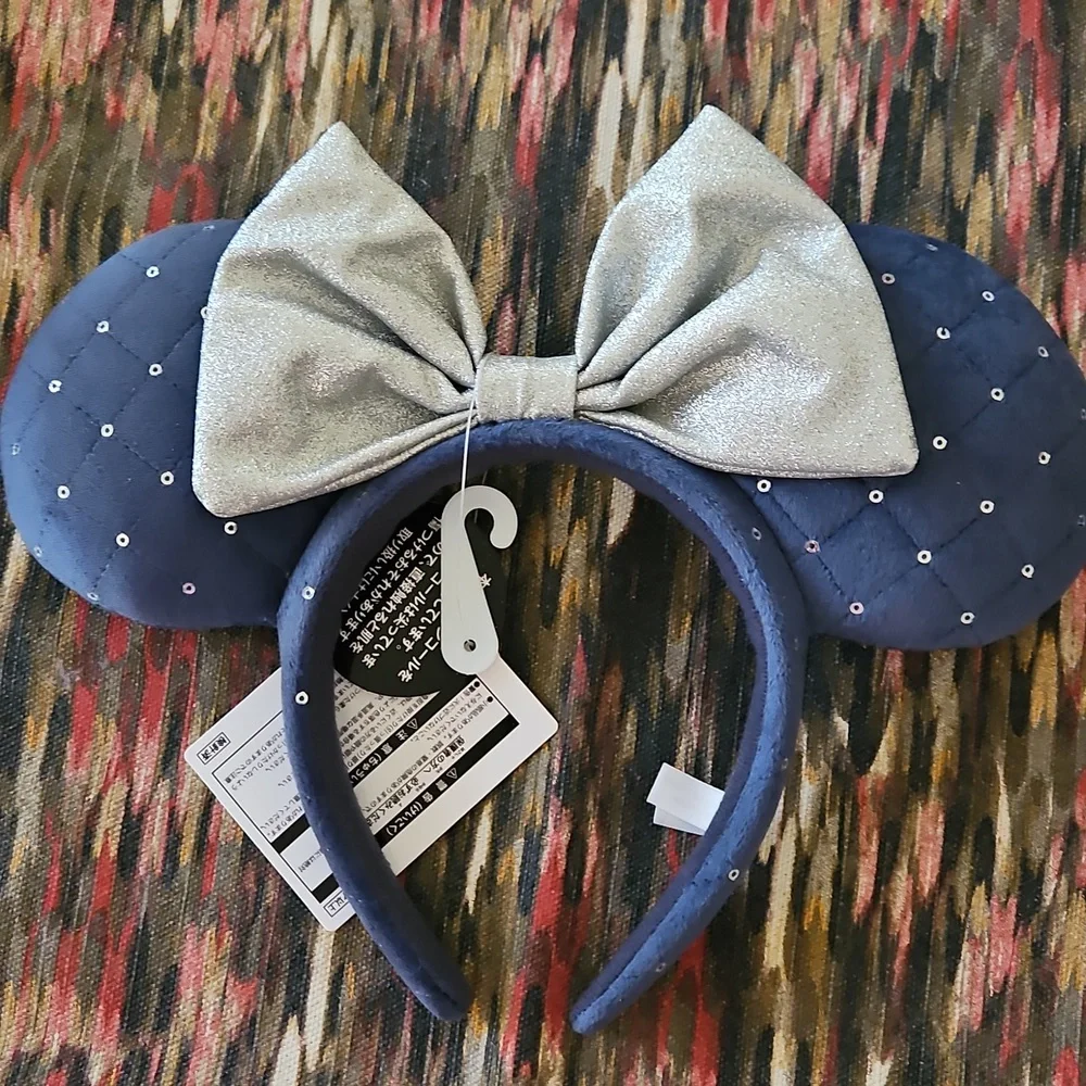 Disney tokyo blue